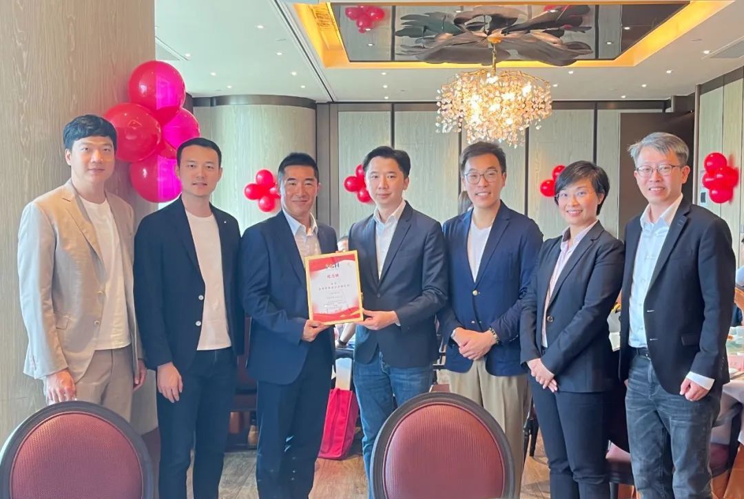 11b1c631223b71daf3a3b39628276582